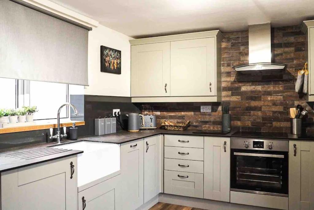 Large Cottage, Beach, Pubs Shops, Netflix, Bbq, Dog Friendly Hunmanby Exteriér fotografie
