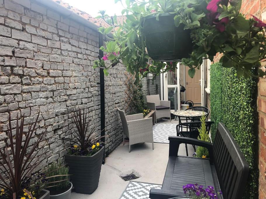 Large Cottage, Beach, Pubs Shops, Netflix, Bbq, Dog Friendly Hunmanby Exteriér fotografie
