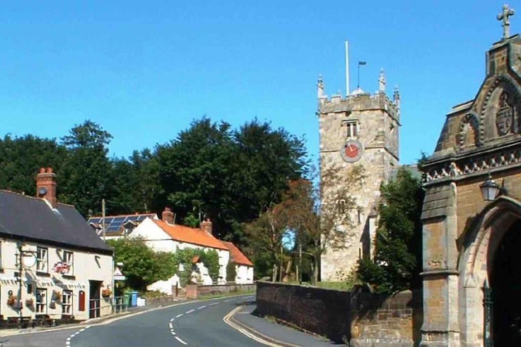Large Cottage, Beach, Pubs Shops, Netflix, Bbq, Dog Friendly Hunmanby Exteriér fotografie